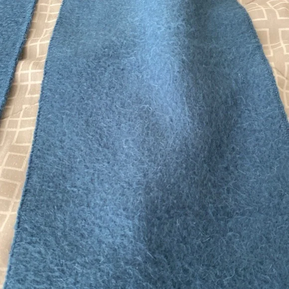 Peruvian Alpaca Camargo dark blue fringe scarf - Picture 7 of 17